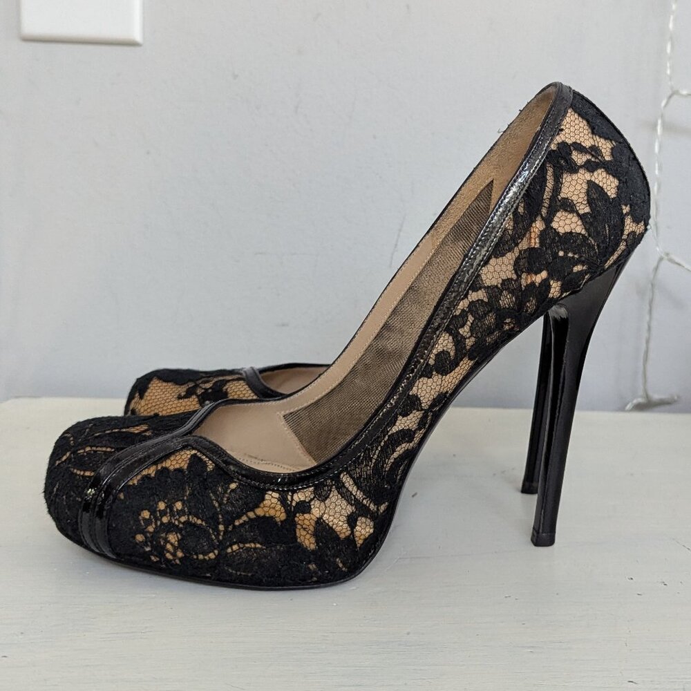 Alexander McQueen Lacy Pumps